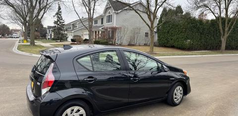 Toyota Prius c 2016