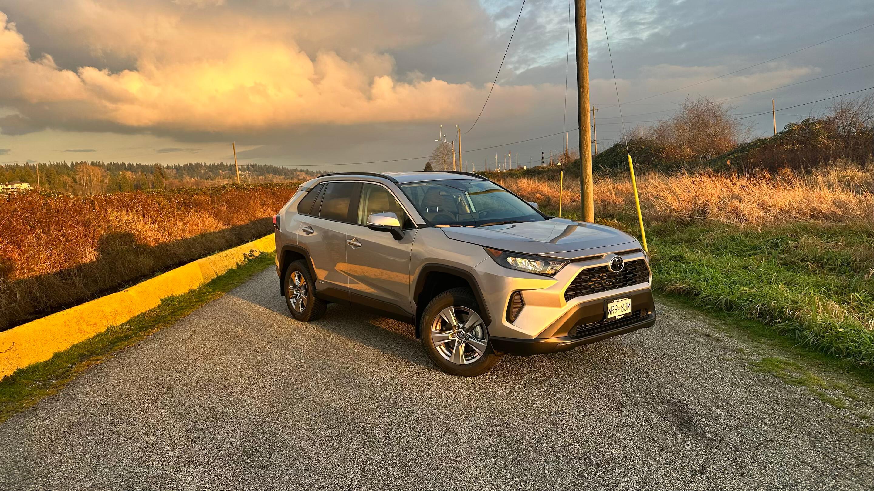 Toyota RAV4 Hybrid 2025 à Surrey, BC