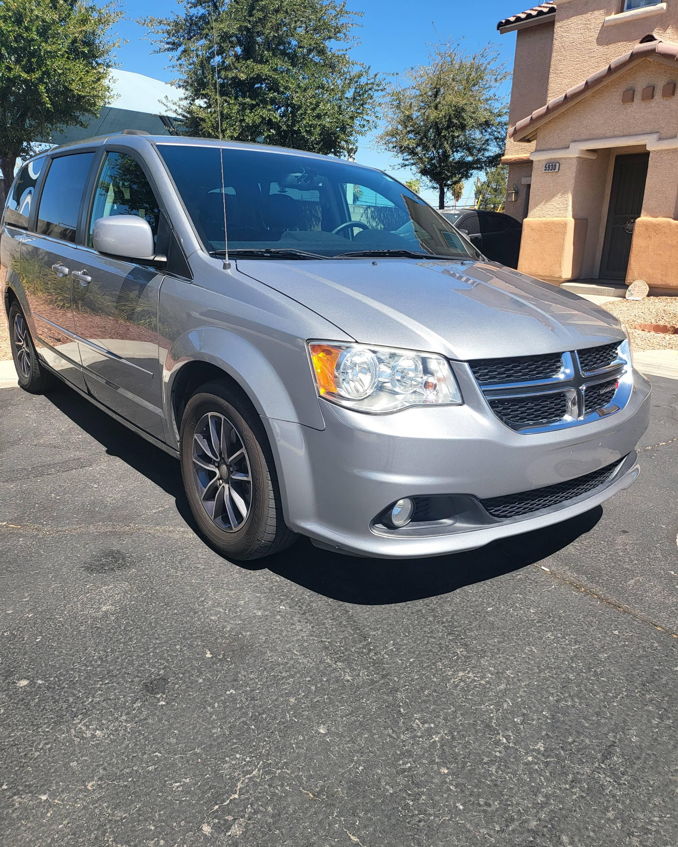 Dodge Grand Caravan 2017 in Las Vegas, NV
