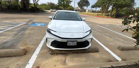 Toyota Camry Hybrid 2026
