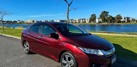 Honda Grace Hybrid 2015