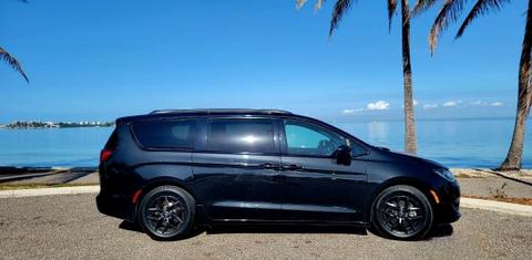 Chrysler Pacifica 2019