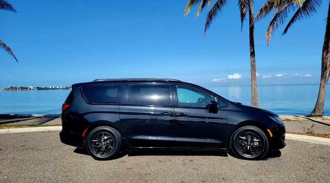 Chrysler Pacifica 2019 in North Port, FL