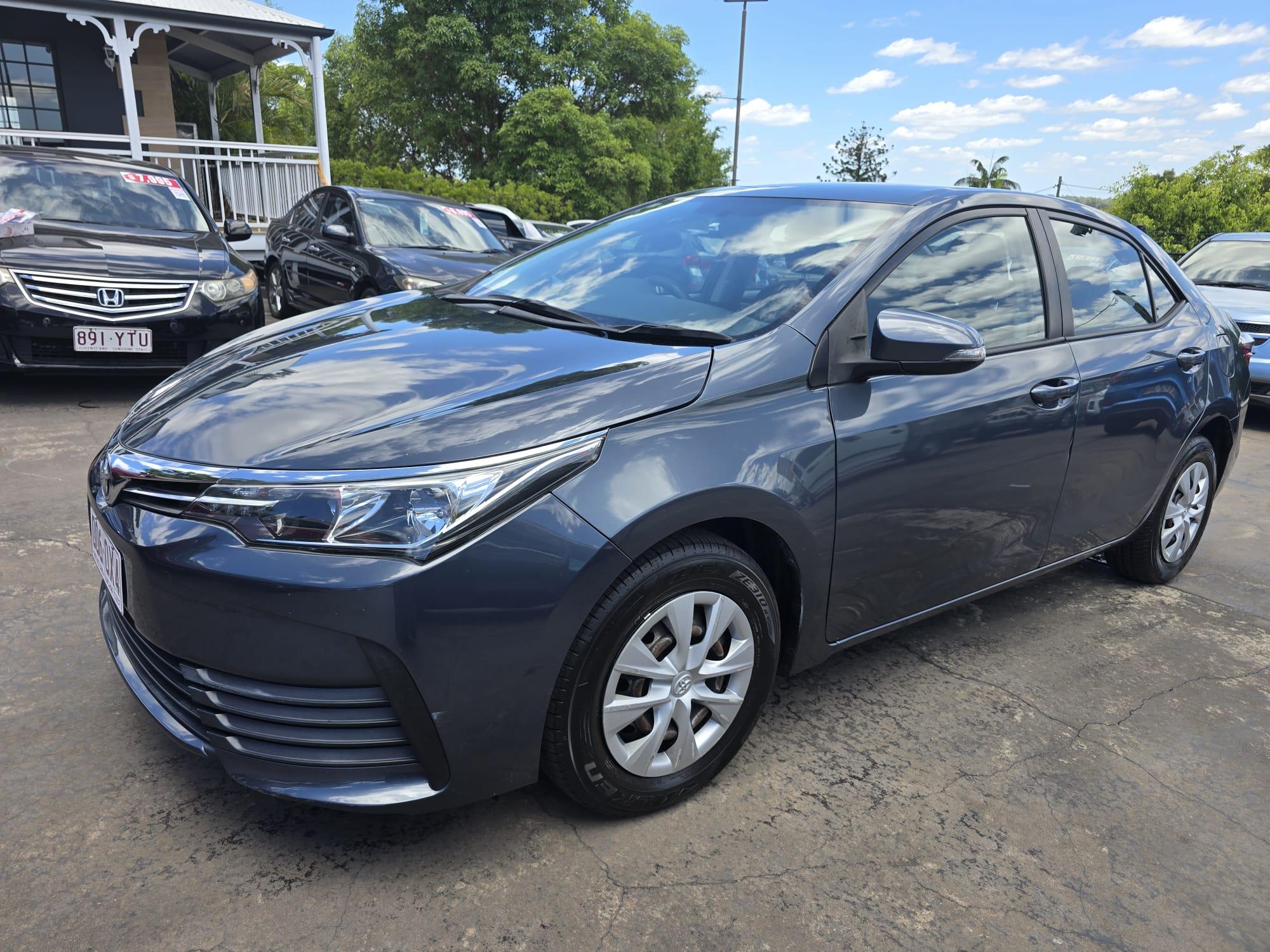 Toyota COROLLA 2017 in Moorooka