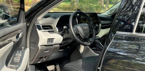 Toyota Highlander Hybrid 2021