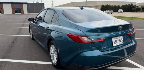 Toyota Camry Hybrid 2026