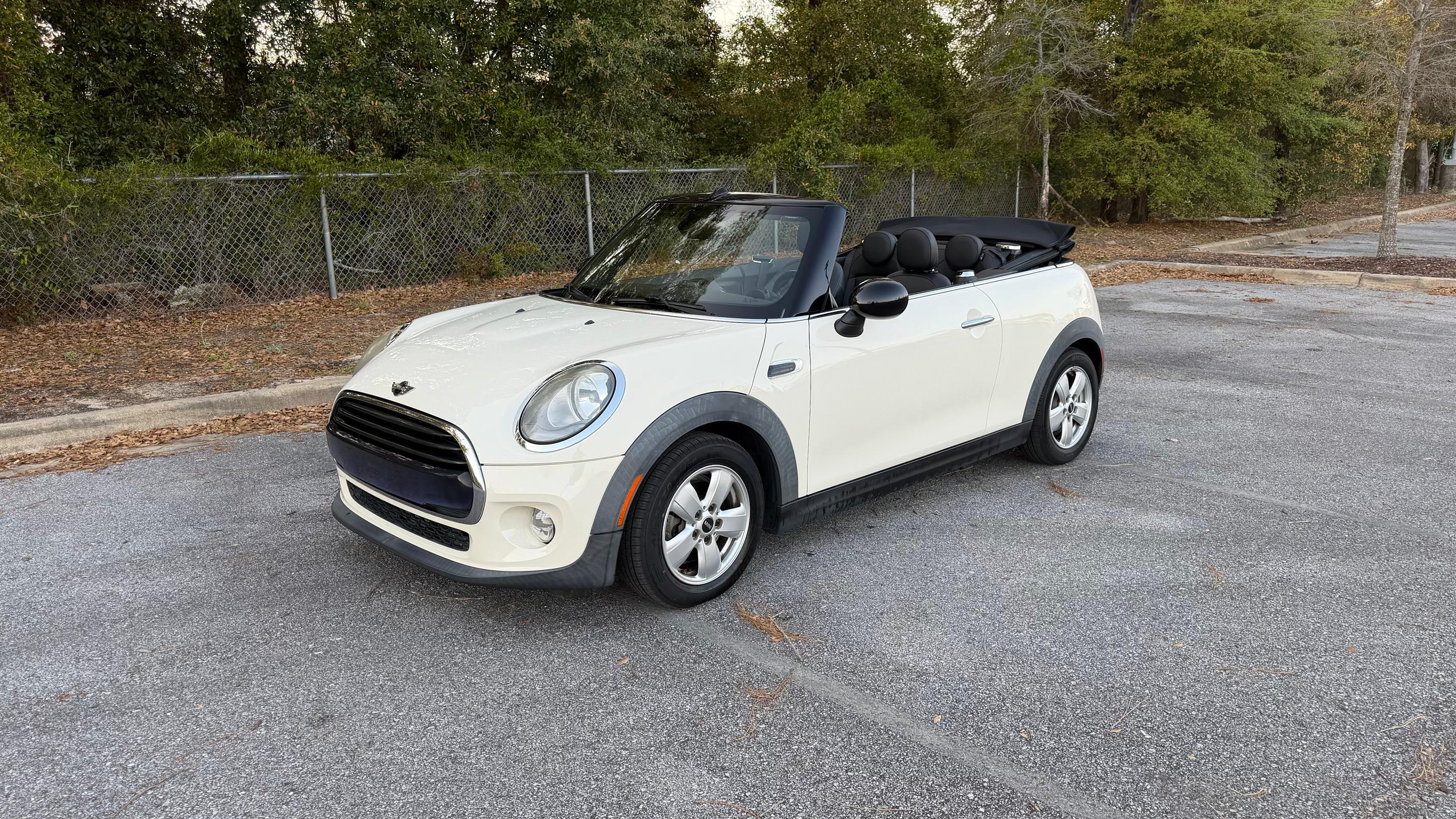MINI Convertible 2017 in Pensacola, FL