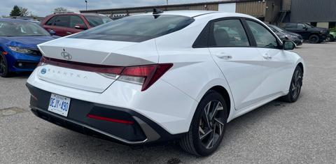 Hyundai Elantra 2024