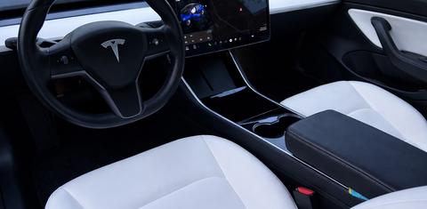 Tesla Model 3 2018