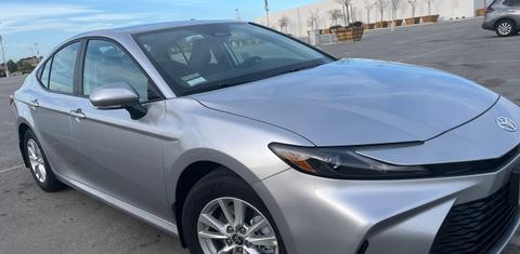 Toyota Camry Hybrid 2025