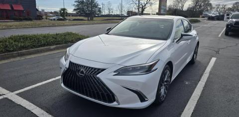 Lexus ES 2025