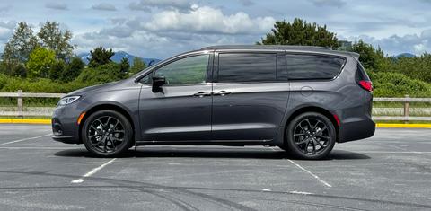Chrysler Pacifica 2022