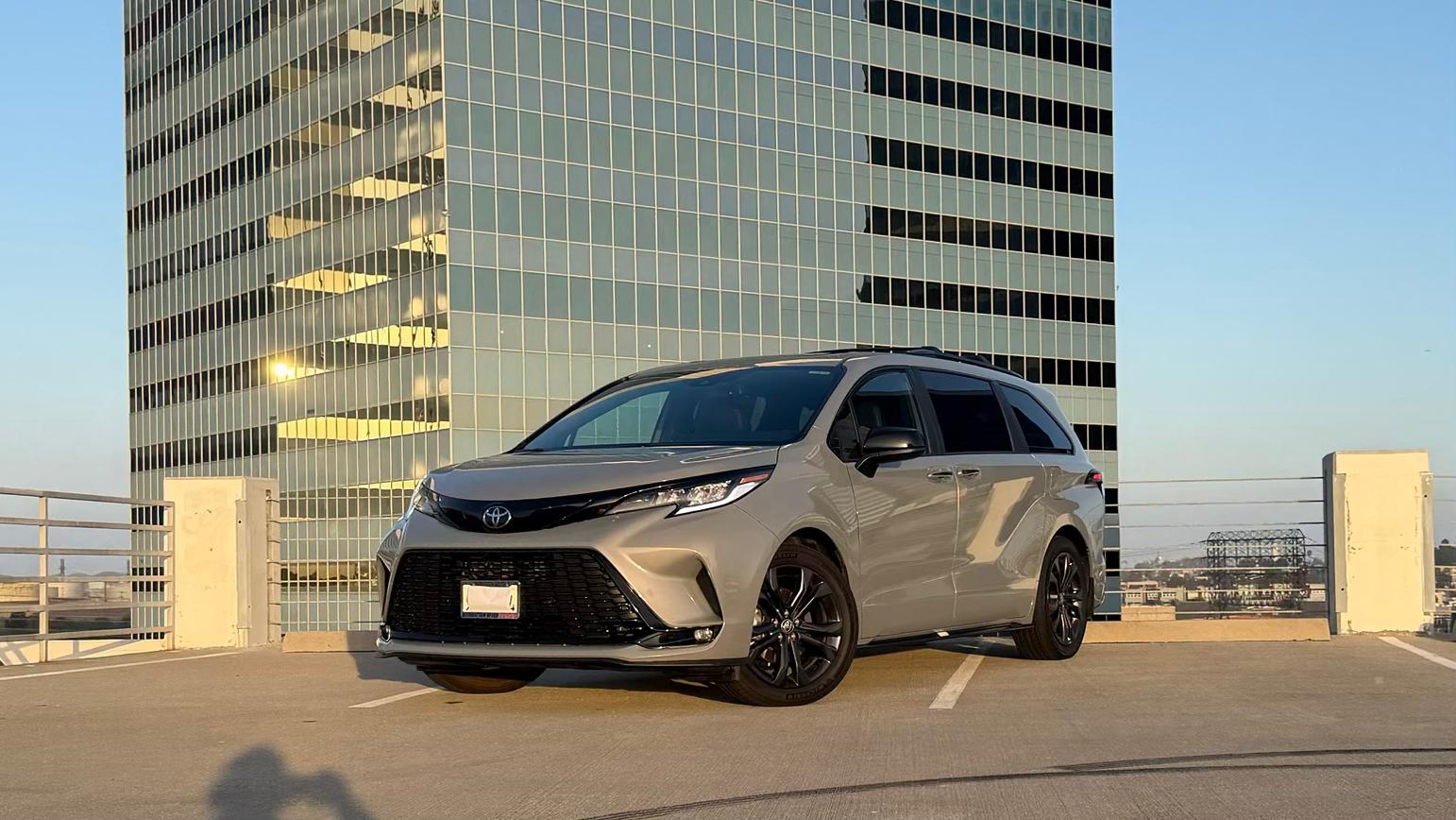 Toyota Sienna 2026 in El Segundo, CA