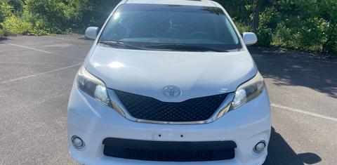Toyota Sienna 2012