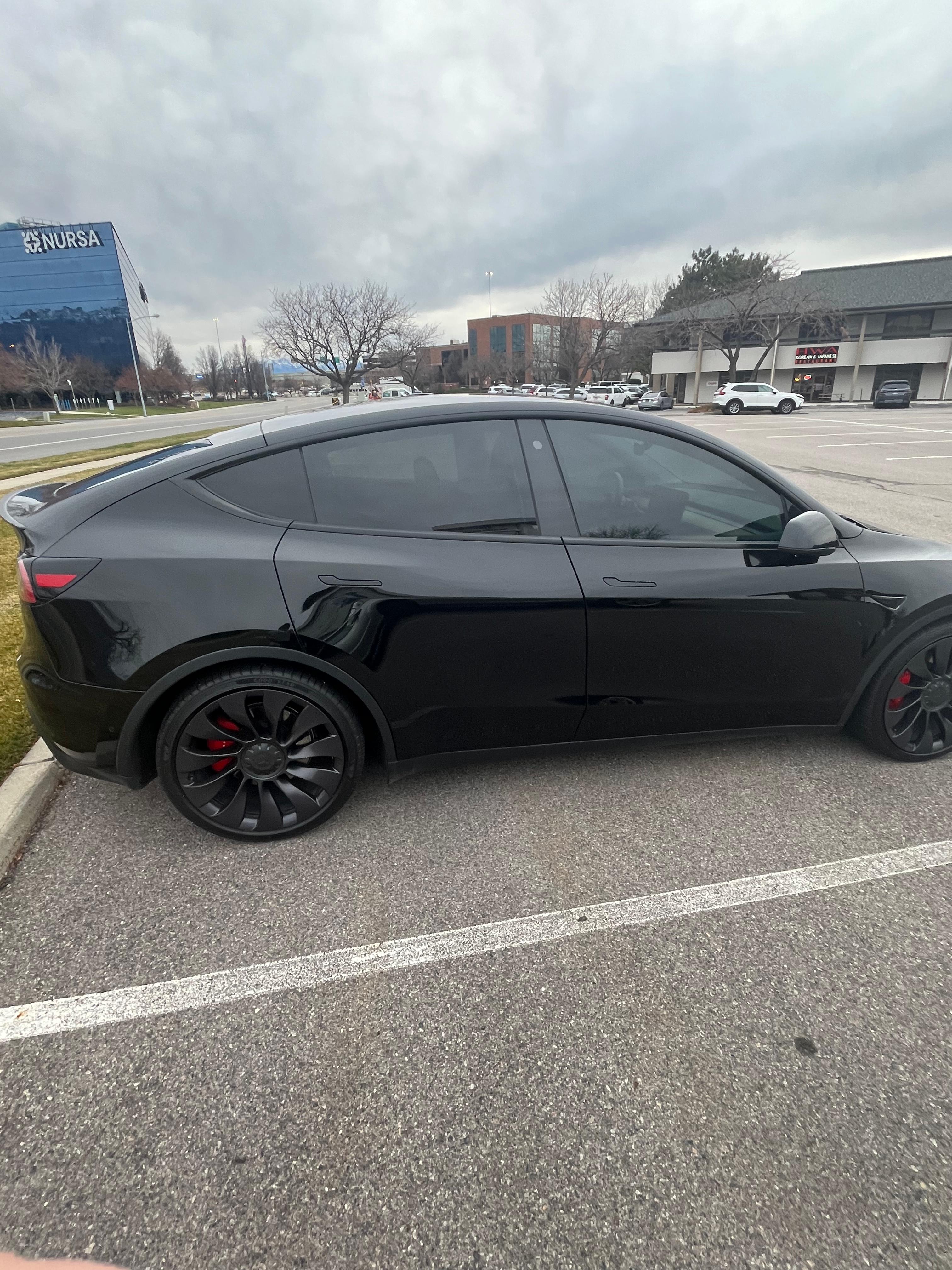 Tesla Model Y 2021 in Murray, UT