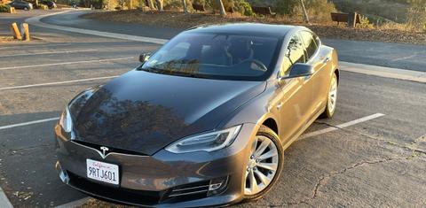 Tesla Model S 2016