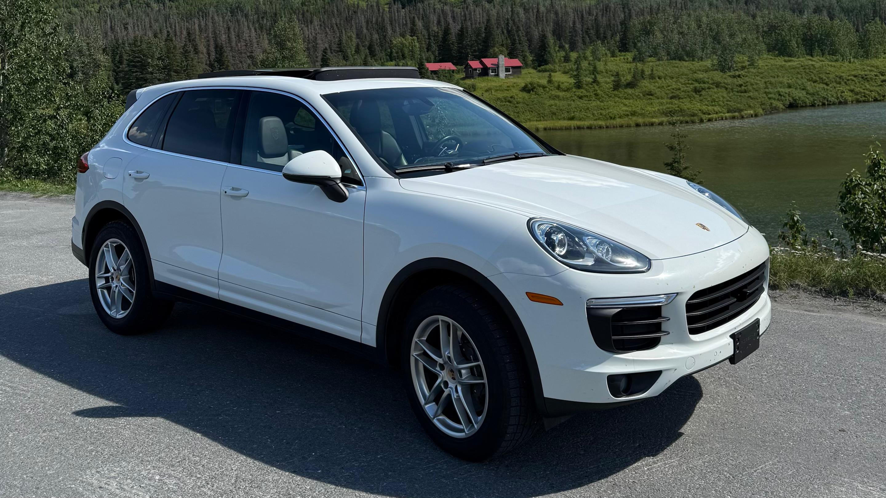 Porsche Cayenne 2016 in Anchorage, AK