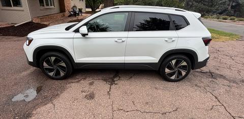 Volkswagen Taos 2025