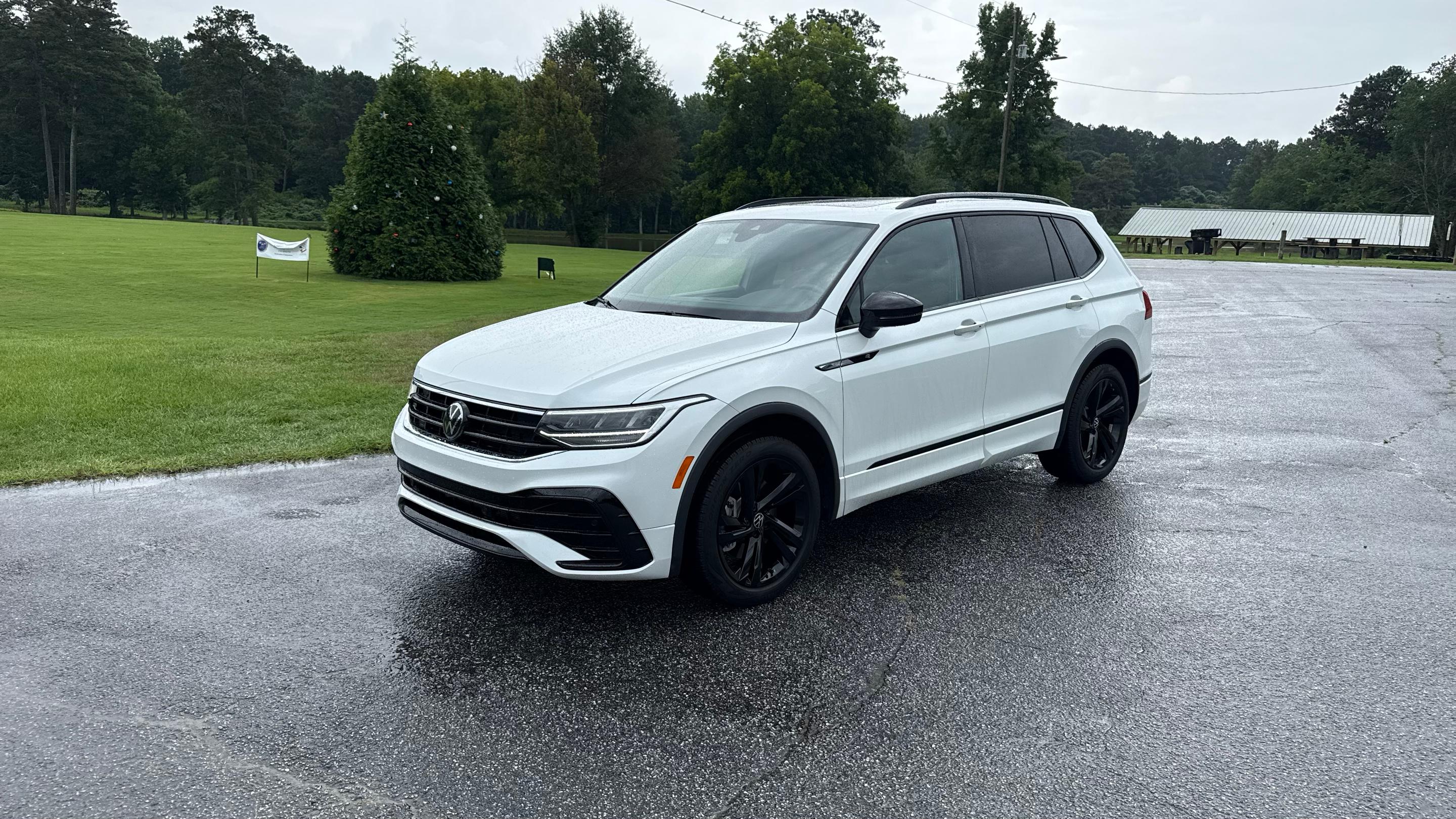 Volkswagen Tiguan 2024 in Fairburn, GA