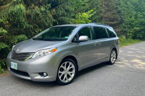 Toyota Sienna car