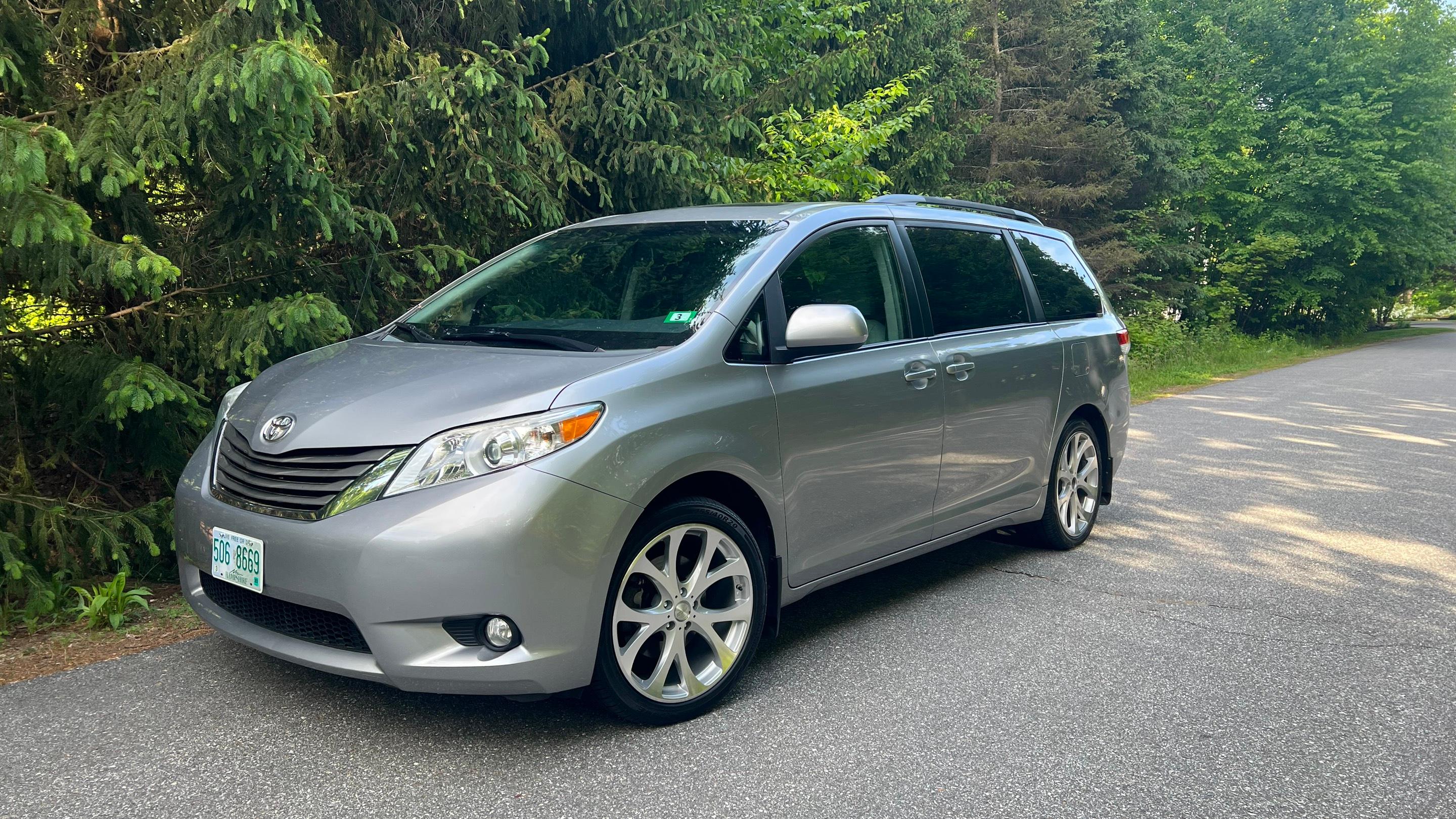 Toyota Sienna 2012 in Bedford, NH