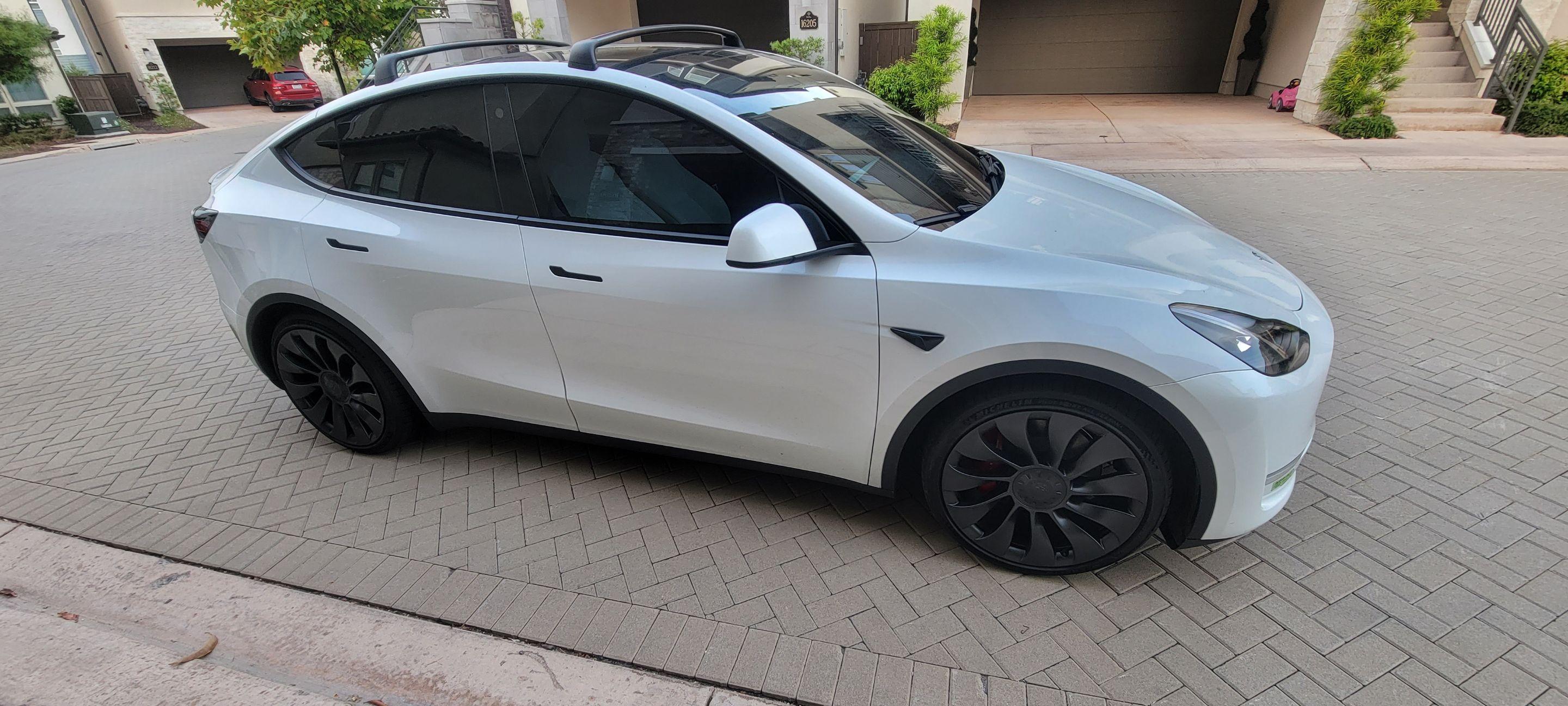 Tesla Model Y 2023 in San Diego, CA