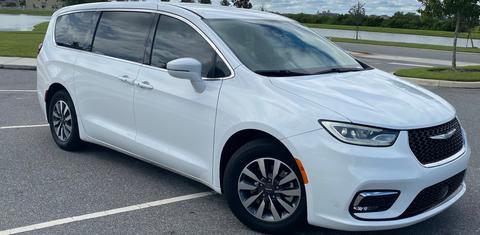 Chrysler Pacifica 2022