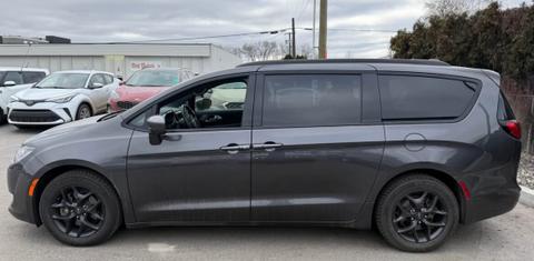 Chrysler Pacifica 2020