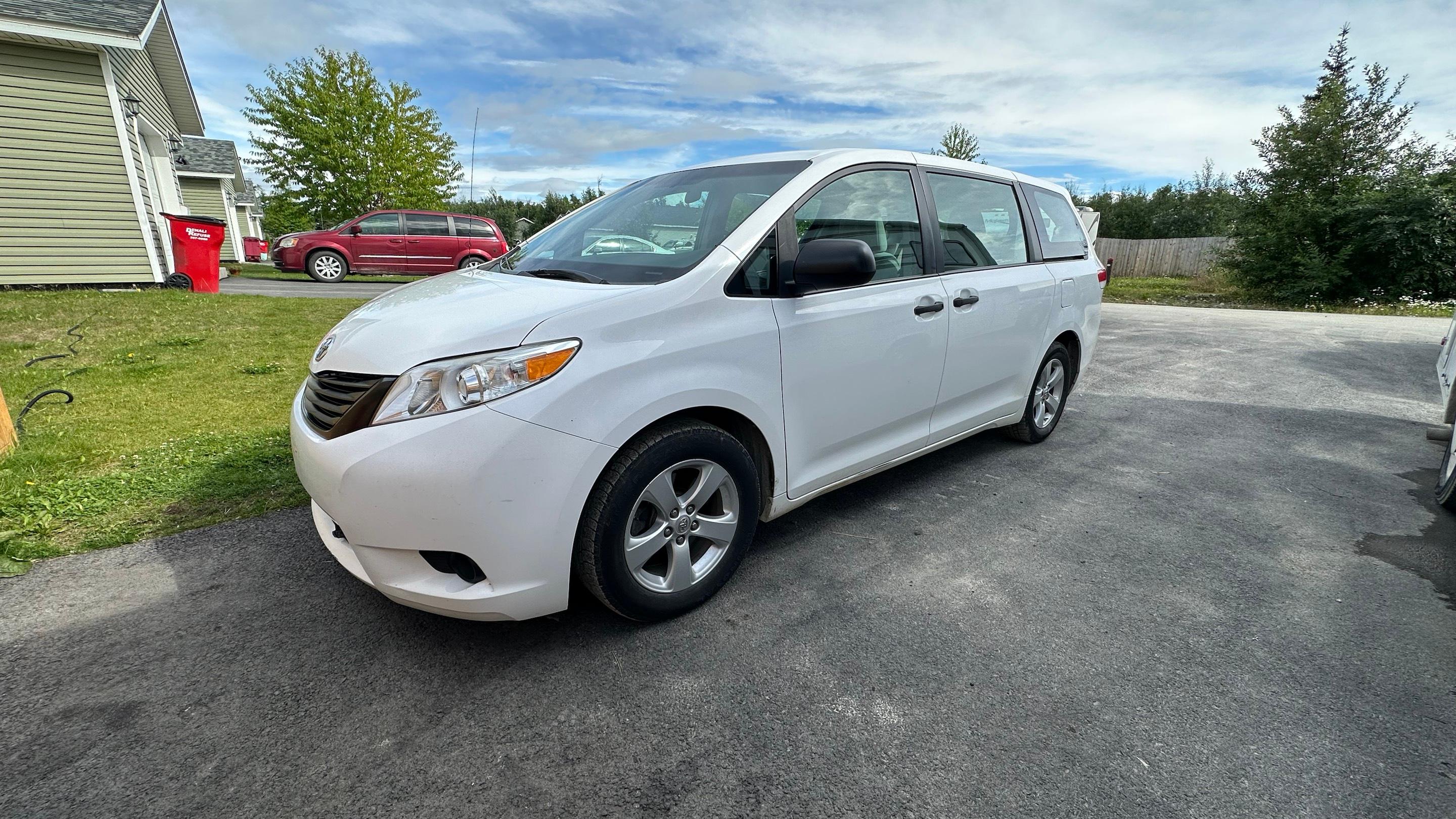 Toyota Sienna 2013 in Wasilla, AK