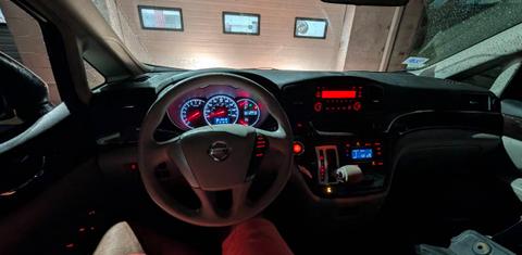 Nissan Quest 2013