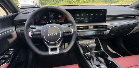 Kia K5 2025
