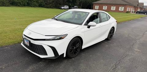 Toyota Camry Hybrid 2025