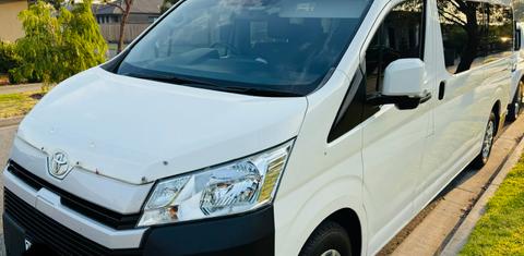 Toyota HIACE 2022