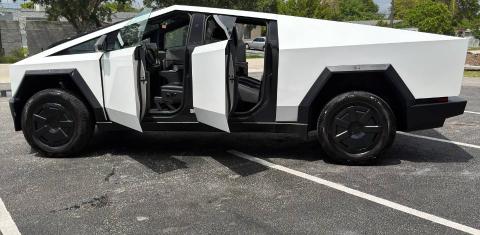 Tesla Cybertruck 2024