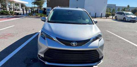Toyota Sienna 2025