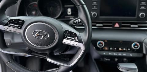 Hyundai Elantra 2022