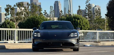 Porsche Taycan 2025