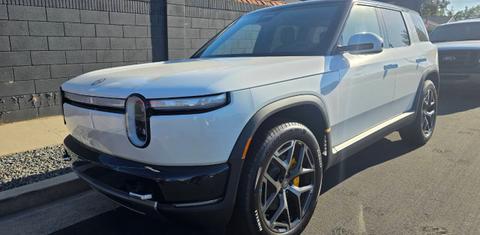 Rivian R2 2027