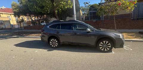 Subaru OUTBACK 2023