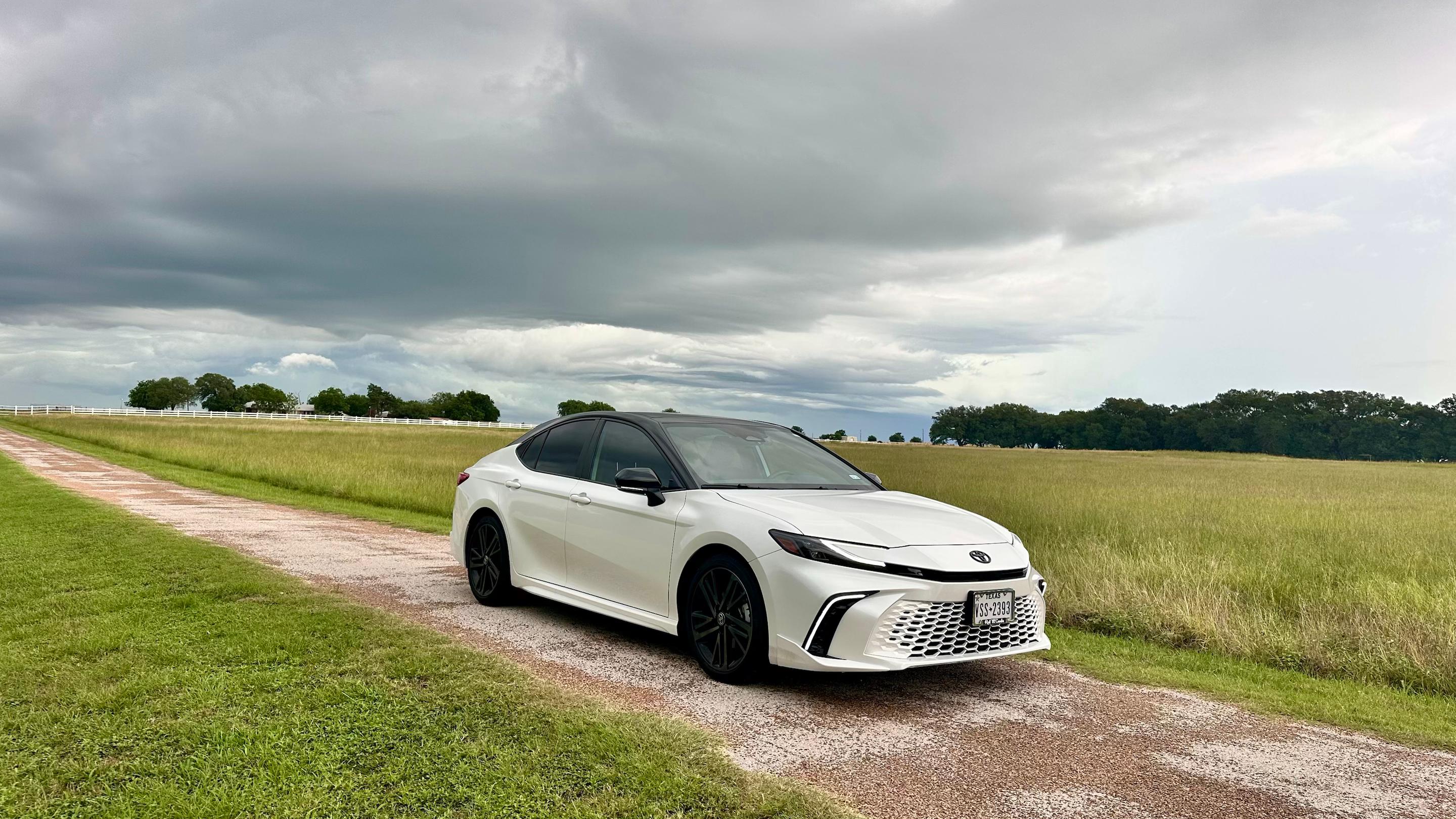 Toyota Camry Hybrid 2025 in Austin, TX