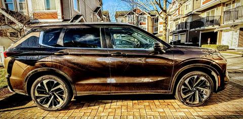 Mitsubishi Outlander 2023