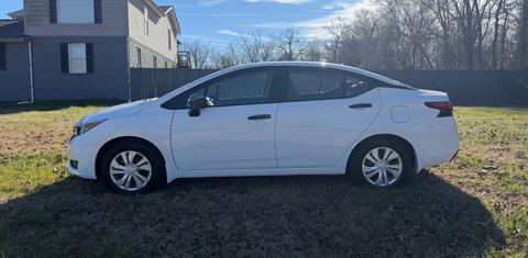 Nissan Versa 2025