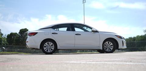 Nissan Sentra 2025