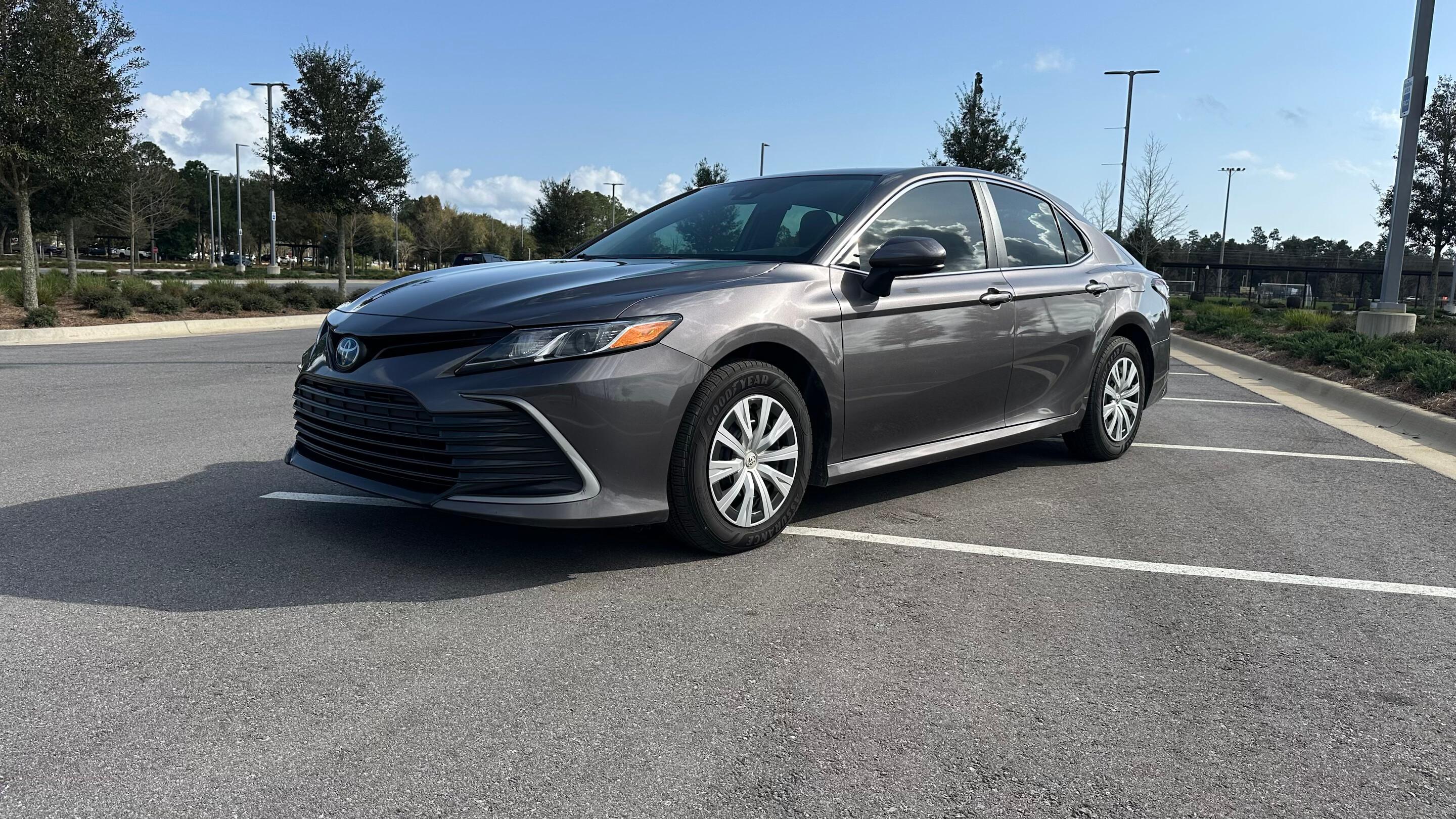 Toyota Camry Hybrid 2022 in 