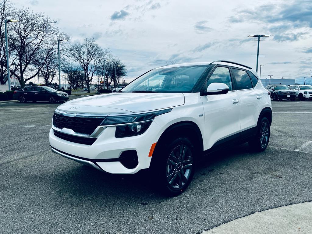 Kia Seltos 2023 in Canal Winchester, OH