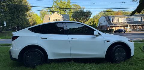 Tesla Model Y 2026
