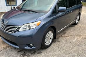 Toyota Sienna car