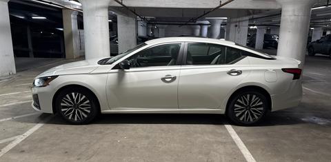 Nissan Altima 2025