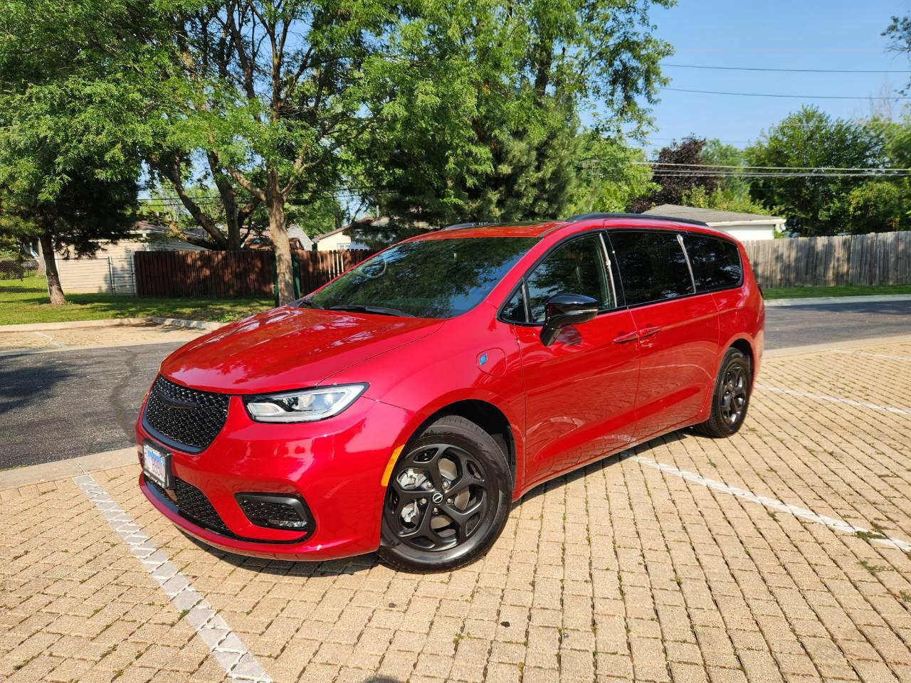 Chrysler Pacifica 2025 in 