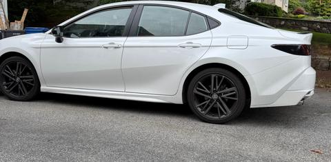 Toyota Camry Hybrid 2025